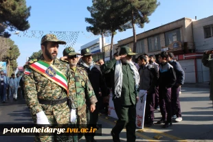 گزارش تصویری از حضور اساتید و دانشجویان بسیجی آموزشکده فنی و حرفه ای تربت حیدریه در مراسم اقتدار بسیجیان این شهر 4