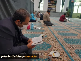 با ذکر زیارت عاشورا

مراسم عزاداری دهه آخر صفر در آموزشکده فنی و حرفه ای تربت حیدریه برگزار شد 2